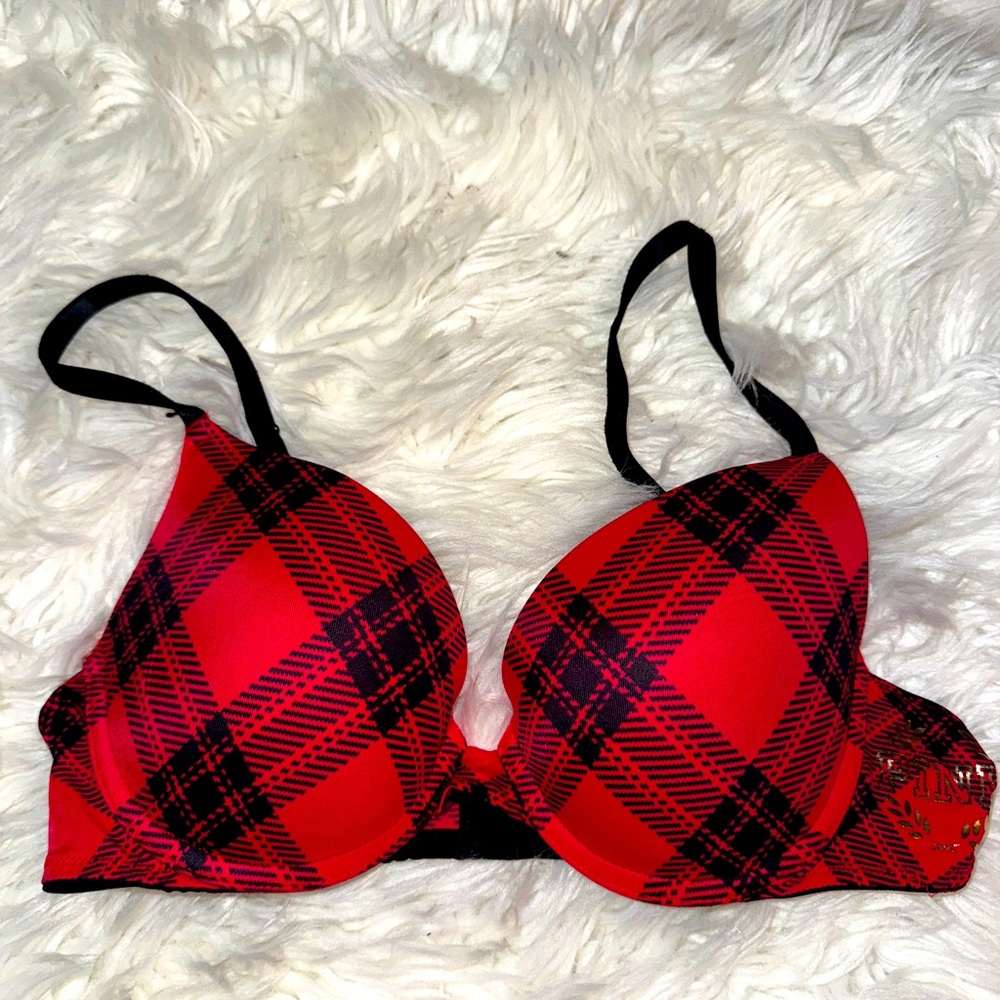 Victoria Secret - Size 34B
